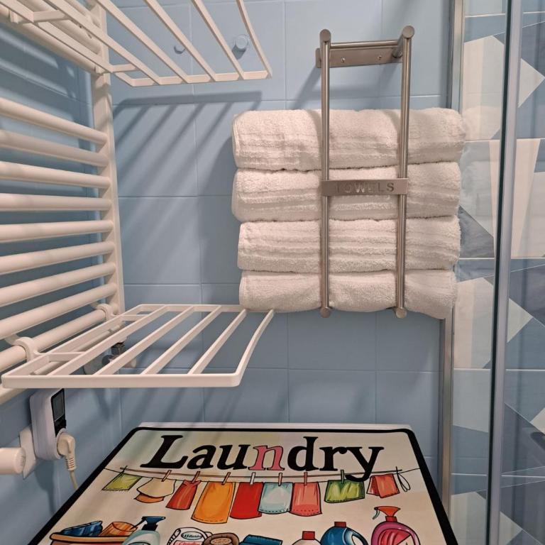 Naples Stay Inn - close to metro & all connections - Two-Bedroom Deluxe Apartment with Balcony - 63