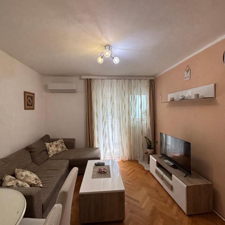 Apartman Marija - Apartment - 1