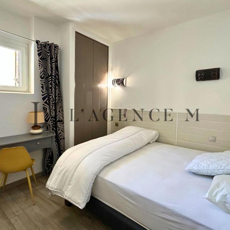 Appartement Colomba - parking, terrasse, centre Calvi & plage à pied - 6 couchages - Appartement 2 Chambres - 9