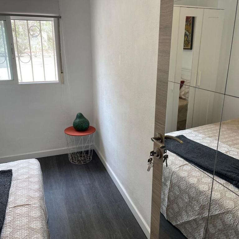 Apartment near the beach - Three-Bedroom Apartment - 5