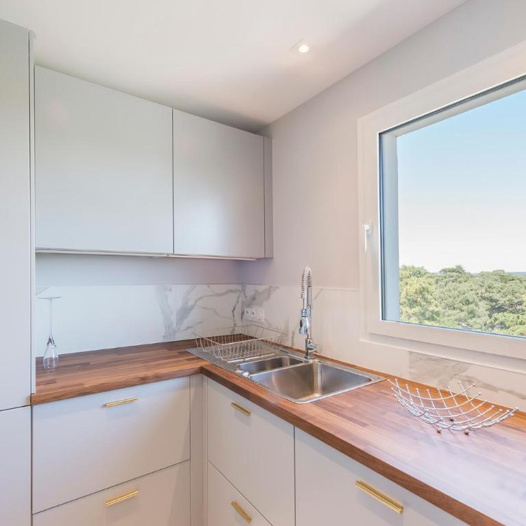Vue sur mer La Baule Victoria - Three-Bedroom Apartment with View - 26