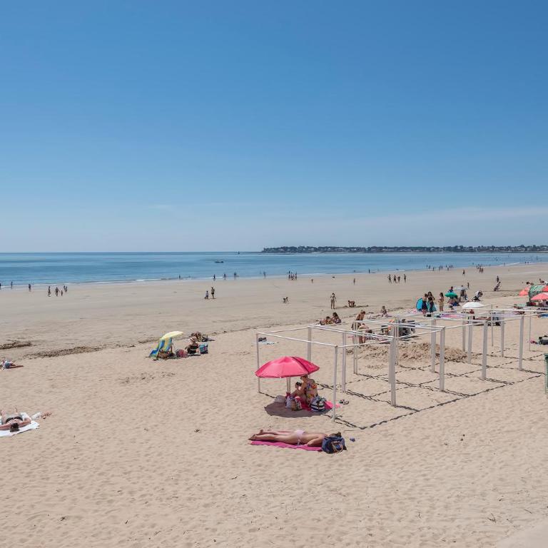 Vue sur mer La Baule Victoria - Three-Bedroom Apartment with View - 36