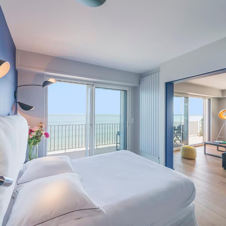 Vue sur mer La Baule Victoria - Three-Bedroom Apartment with View - 11