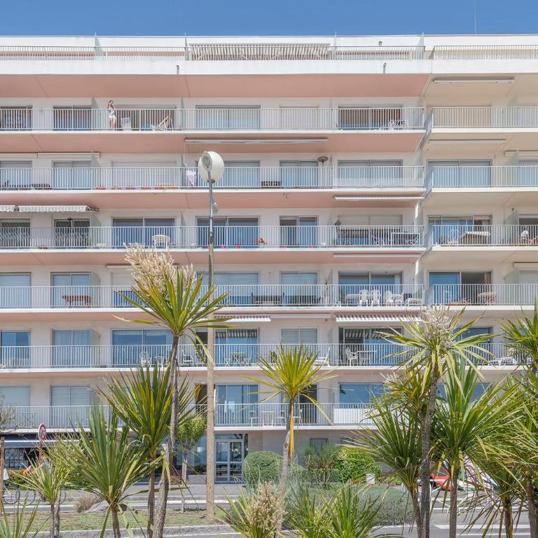 Vue sur mer La Baule Victoria - Three-Bedroom Apartment with View - 34