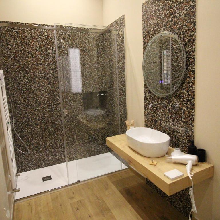 Leoni di Sicilia - Superior King Room - 8