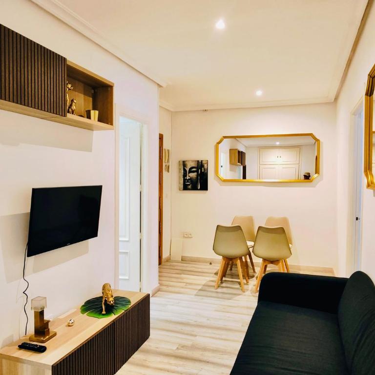 EN PLENO CENTRO de MADRID - GRAN VIA - CALLAO - SOL - Two-Bedroom Apartment - 3