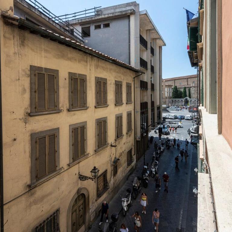San Antonino Elegant Renovated Cosy Central Plus - Appartamento con 2 Camere da Letto - 2