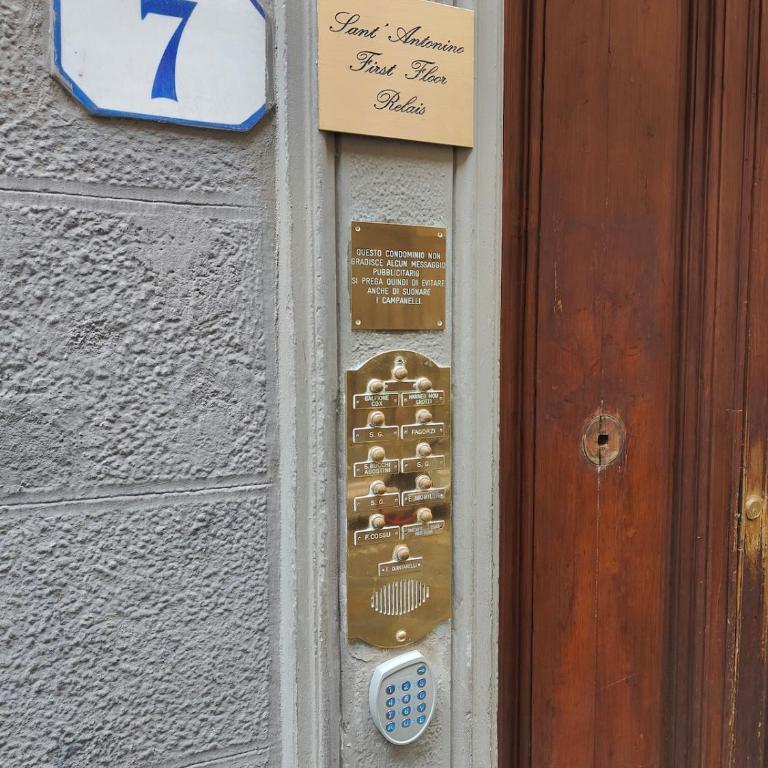 San Antonino Elegant Renovated Cosy Central Plus - Appartamento con 2 Camere da Letto - 11