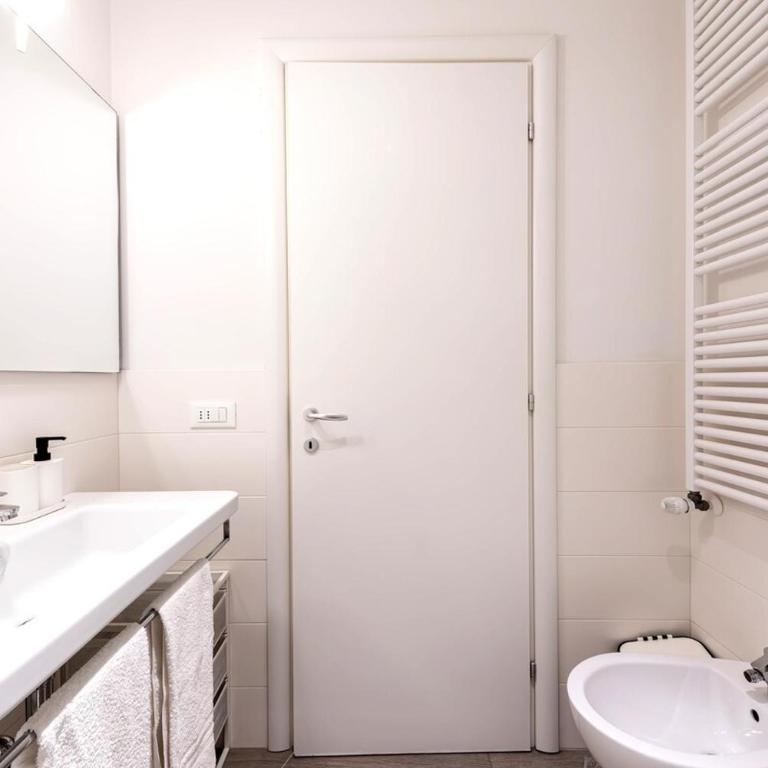 San Antonino Elegant Renovated Cosy Central Plus - Appartamento con 2 Camere da Letto - 15