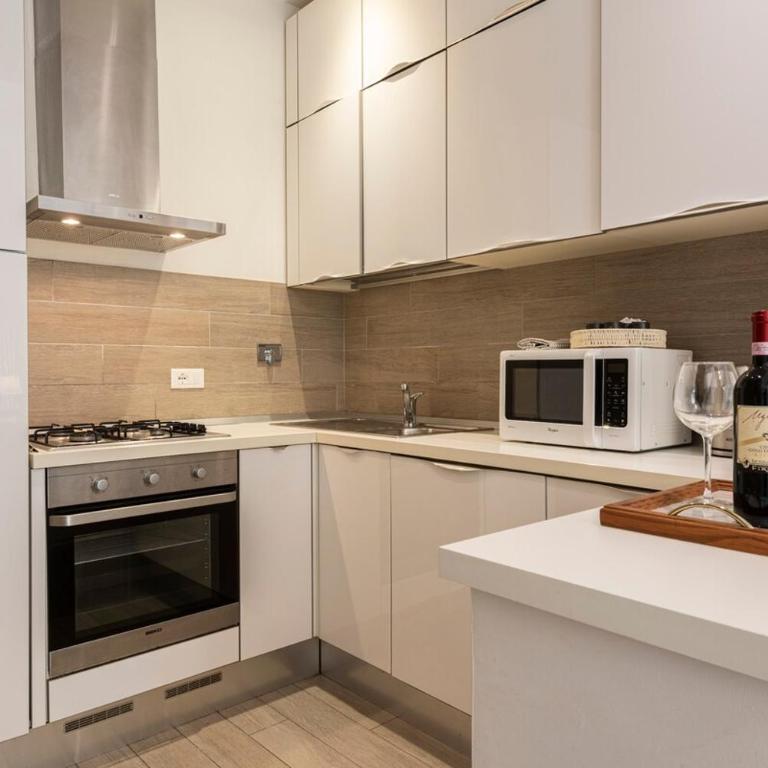 San Antonino Elegant Renovated Cosy Central Plus - Appartamento con 2 Camere da Letto - 18