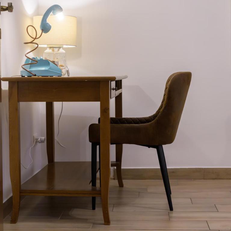Trastevere Home Garibaldi 14 - Appartamento con 2 Camere da Letto - 14