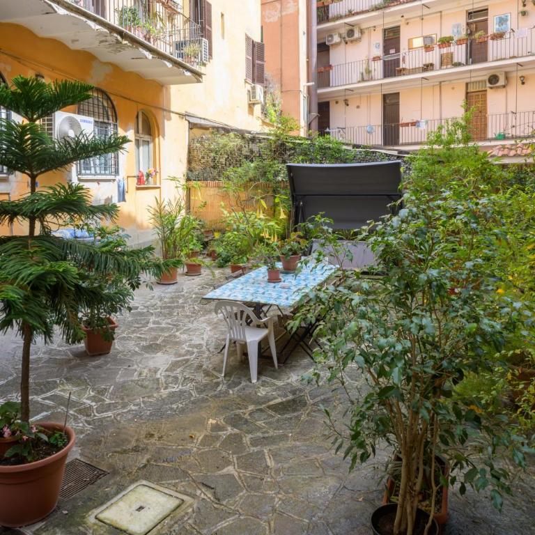 Trastevere Home Garibaldi 14 - Appartamento con 2 Camere da Letto - 70