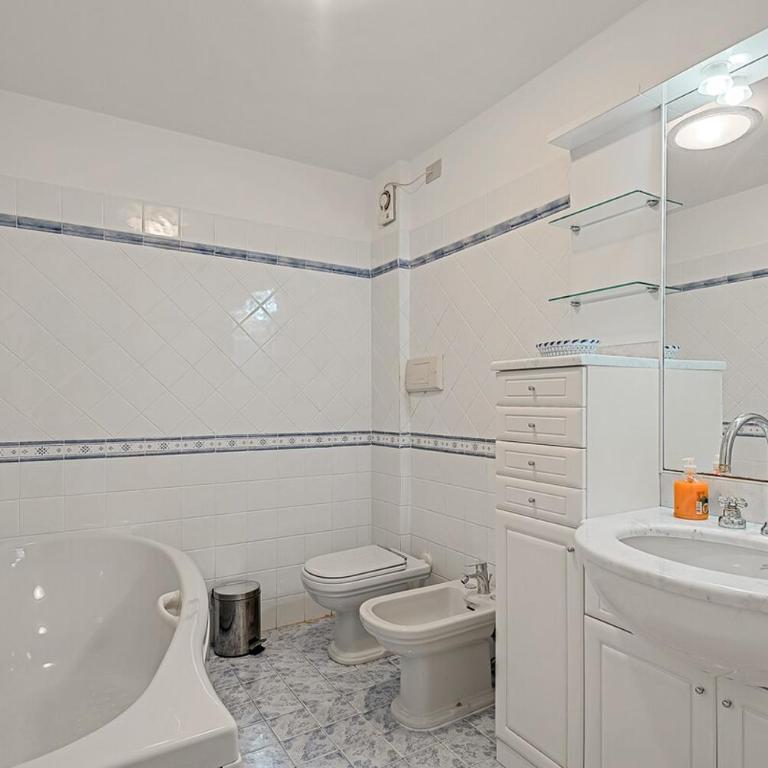 RoadToTheSeaLerici Private parking terrace - Appartamento con 3 Camere da Letto e con Balcone - 11