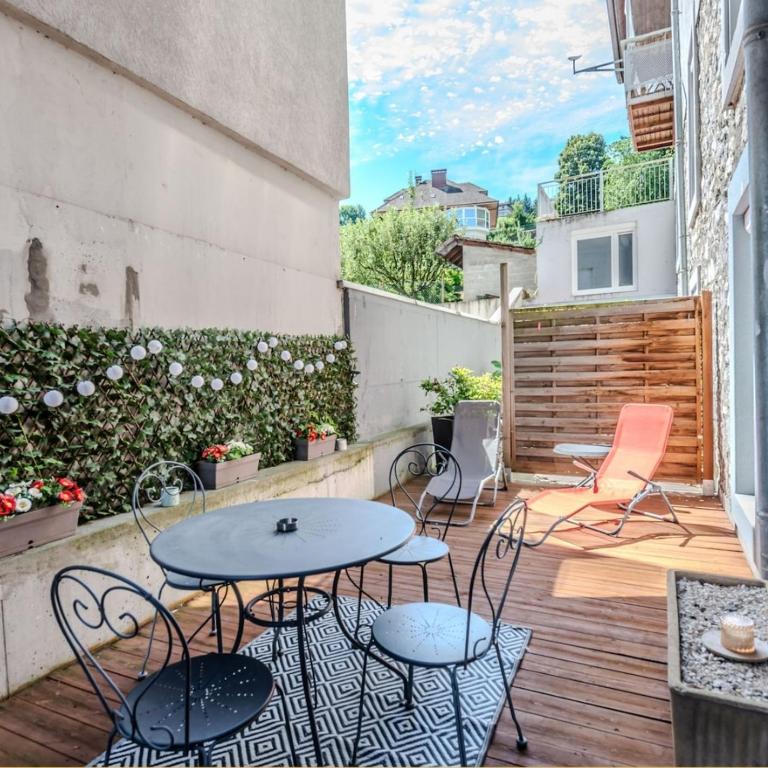 T2 centre ville, 150m du lac, parking - Thermes - Appartement 1 Chambre - 15