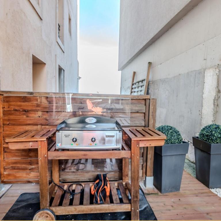 T2 centre ville, 150m du lac, parking - Thermes - Appartement 1 Chambre - 17