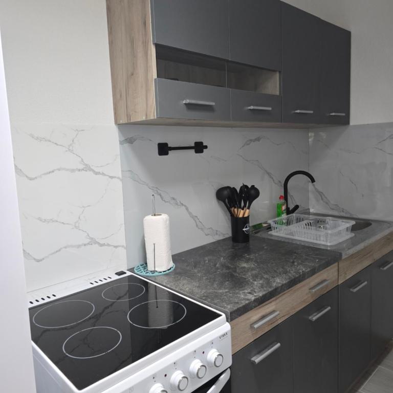 Apartman Jelena - One-Bedroom Apartment - 13