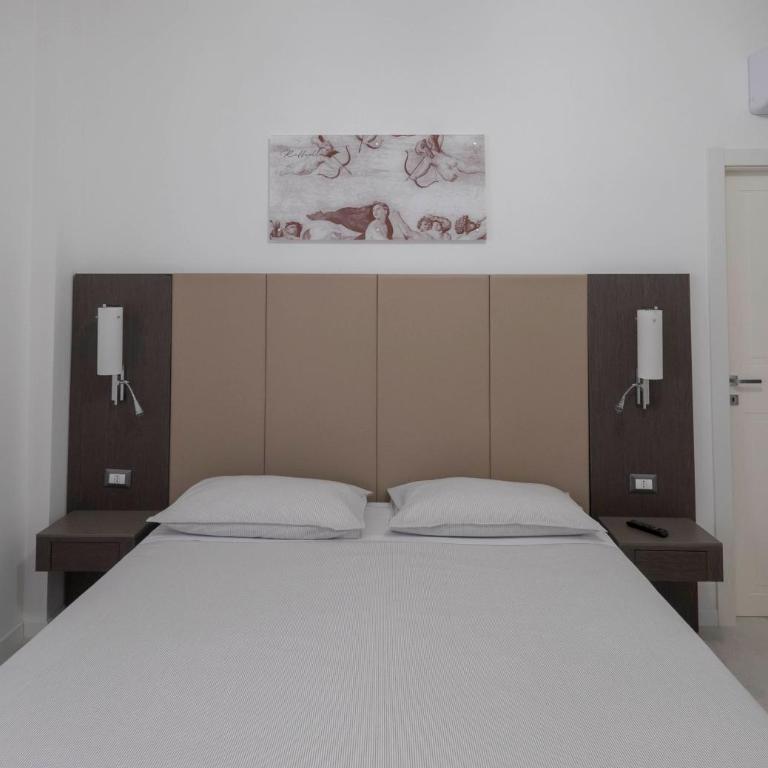Il Perugino Guest House - Quadruple Room with Private Bathroom - 3