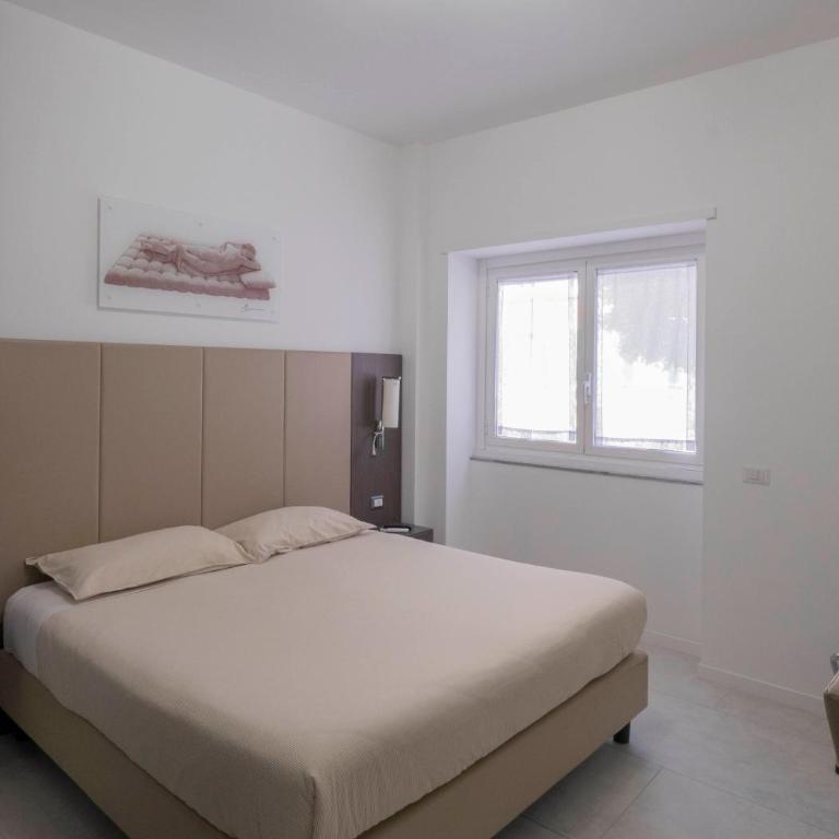 Il Perugino Guest House - Double Room with Private Bathroom - 4