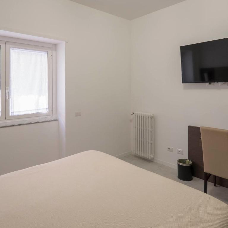 Il Perugino Guest House - Double Room with Private Bathroom - 5