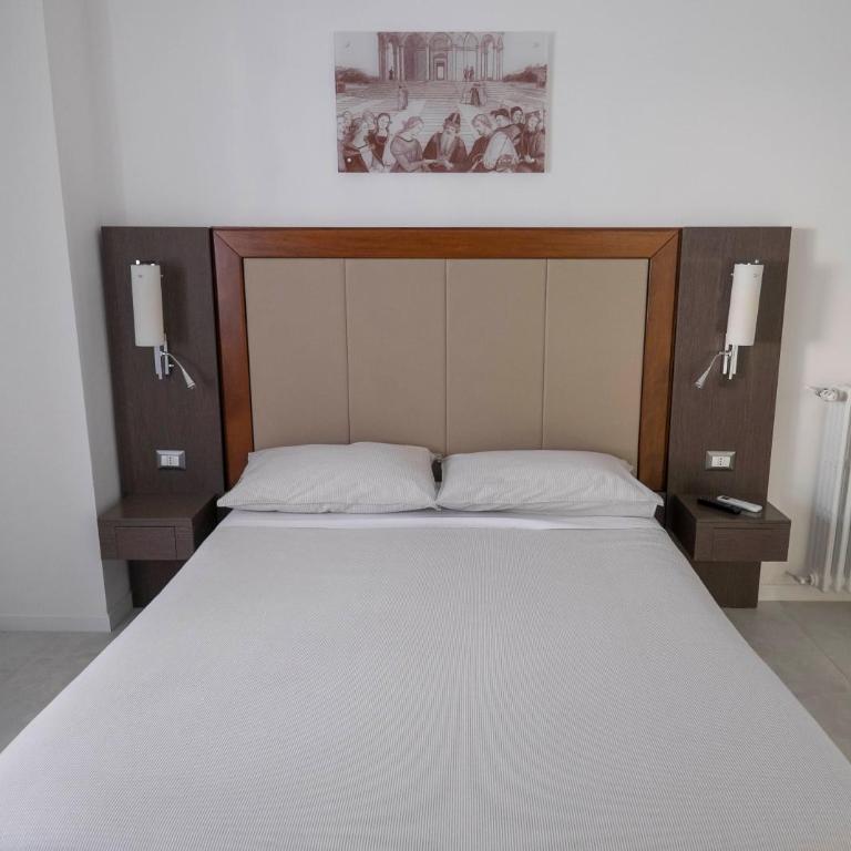 Il Perugino Guest House - Quadruple Room with Private Bathroom - 10