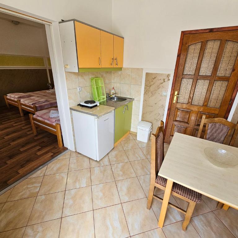 Apartments Nikolić - Apartman - Prizemlje - 2