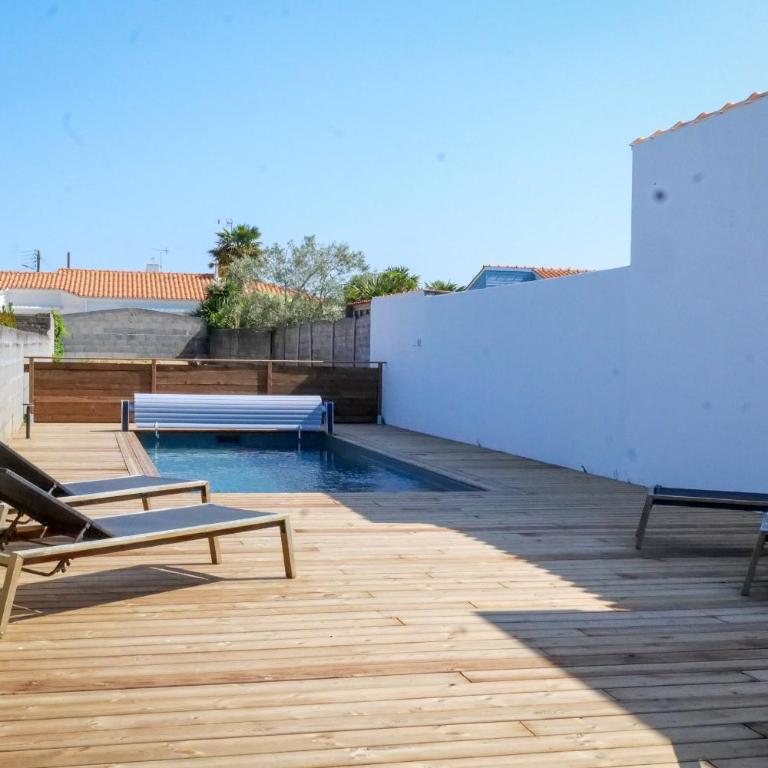 Très jolie maison - Piscine & Jacuzzi - Les Sables - 9 personnes - Haus mit 3 Schlafzimmern - 10