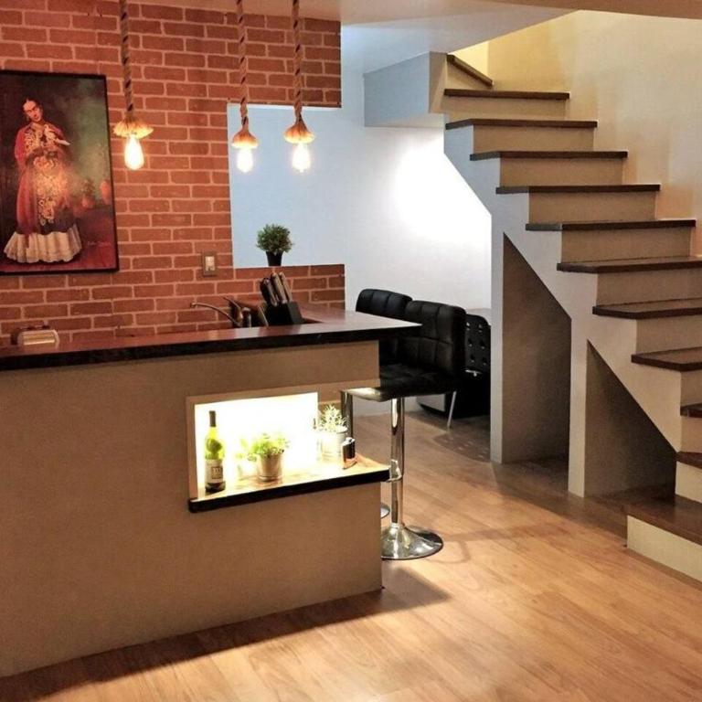 Studio 112 - Stay In Style, Stay Central - One-Bedroom Apartment - 8