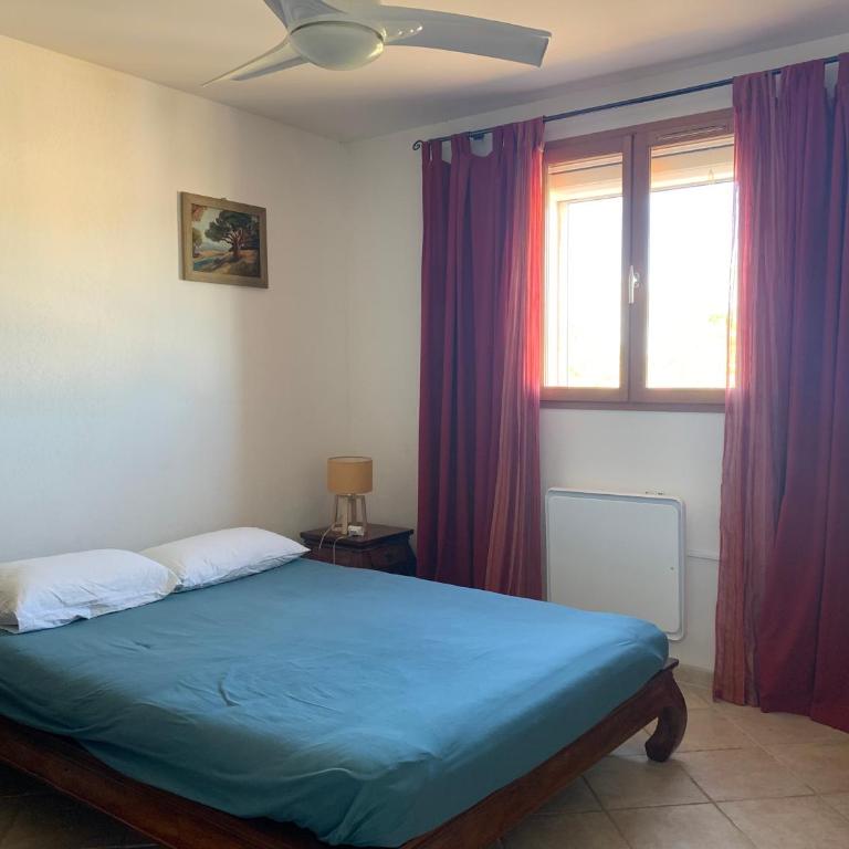 Villa provençale pour 4 adultes et 2 enfants - Three-Bedroom Villa - 10