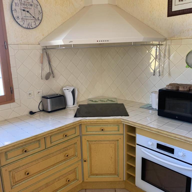 Villa provençale pour 4 adultes et 2 enfants - Three-Bedroom Villa - 7