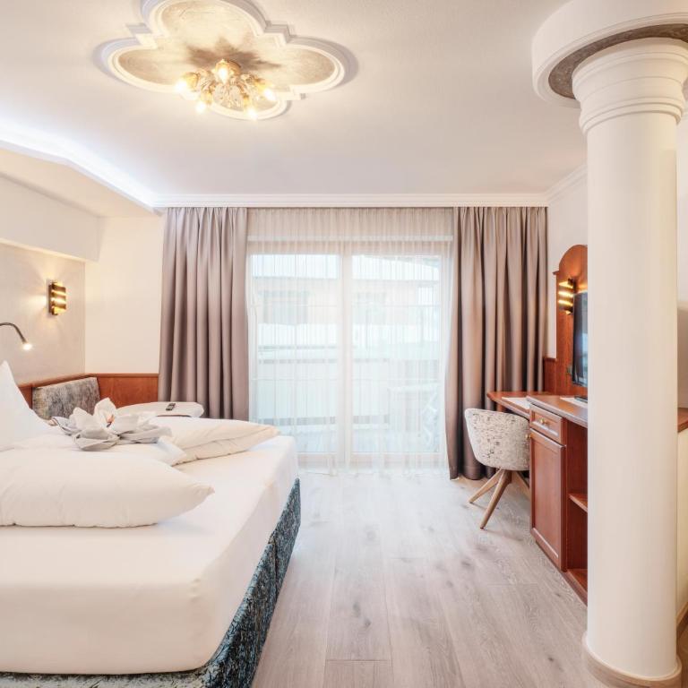 Hotel Alpenjuwel 4 Sterne Superior - Deluxe Doppelzimmer mit Dusche - 3