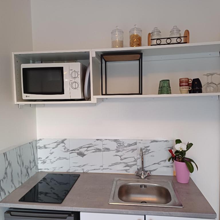 Studio cosy, terrasse, logement entier Aix-en-Provence dans maison - Appartement 1 Chambre - 26