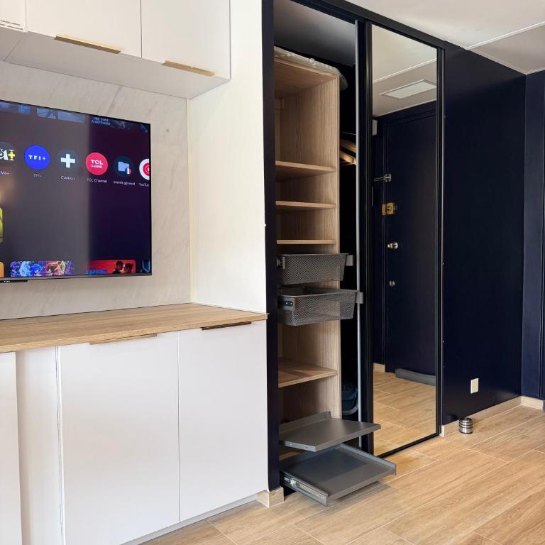 Studio Riviera, Centre-ville Cannes, Terrasse, Clim - Apartment mit 1 Schlafzimmer - 15