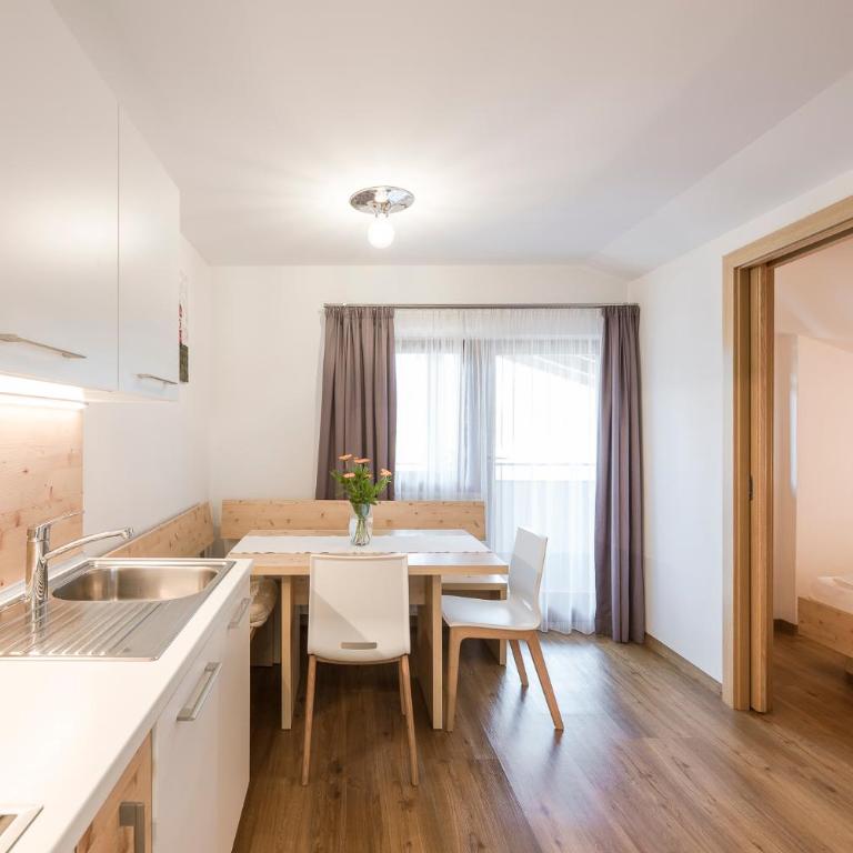 Ferienwohnungen Alber - Appartamento con 2 Camere da Letto e con Vista Montagna - 1