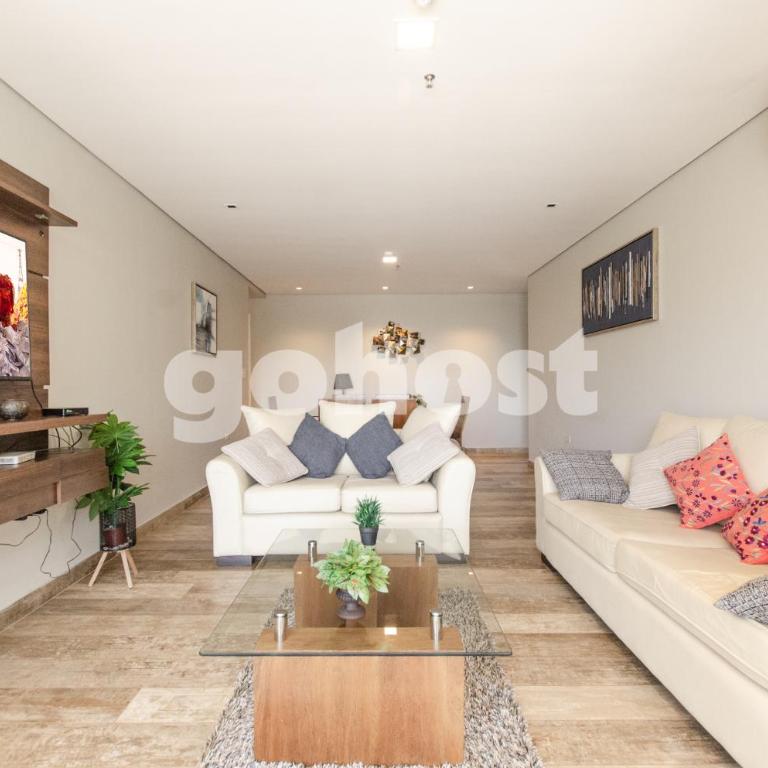 Spacious 2 bedroom apt in Villa Morra - Apartamento de 2 dormitorios - 1