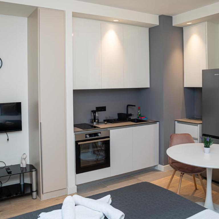 Talija BW - One-Bedroom Apartment - 14