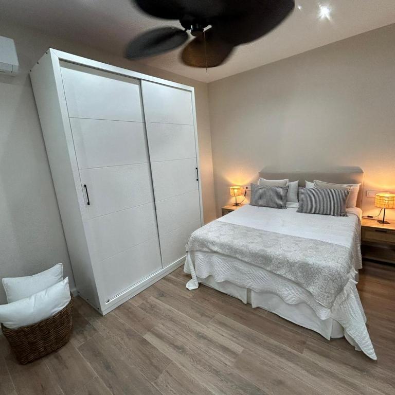 Pintor Espinosa 3 loft - One-Bedroom Apartment - 16
