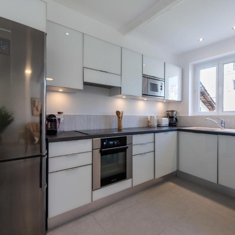 2-Br Apartment Terrace Cannes City Centre - Apartment - 6