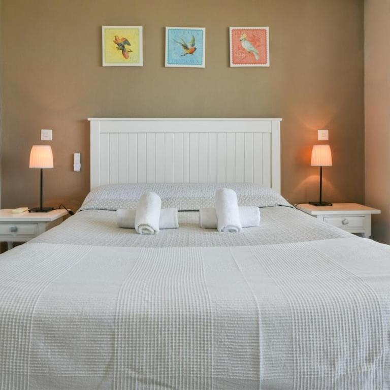Fantastic seaviews & pool, close to beach - Two-Bedroom Apartment with Balcony and Sea View - 4