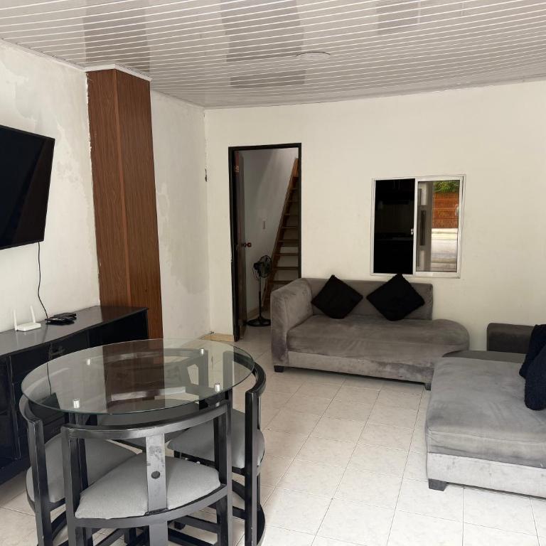 Apartaestudio en excelente ubicación - Apartamento de 2 dormitorios - 5