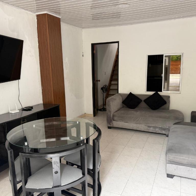Apartaestudio en excelente ubicación - Apartamento de 2 dormitorios - 9