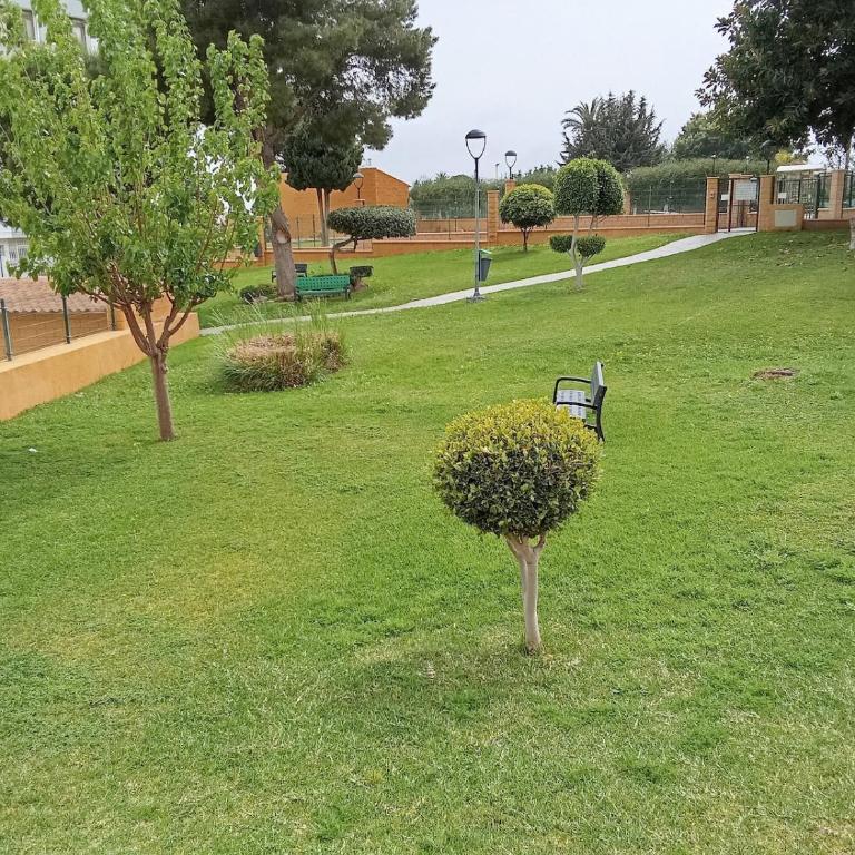 Paradise in Torremolinos Malaga, Recep 24 h, Swimming Pool, near to the beach, city center and airport, train, bus, taxi - Apartamento - 52