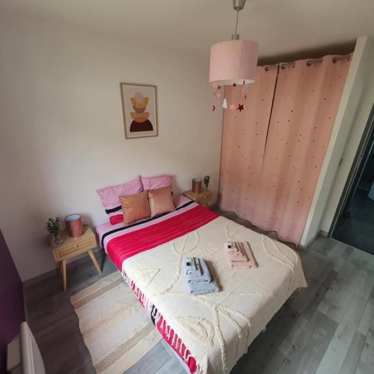Magnifique villa avec piscine, Jacuzzi et Baignoire Balnéo - Villa - 12