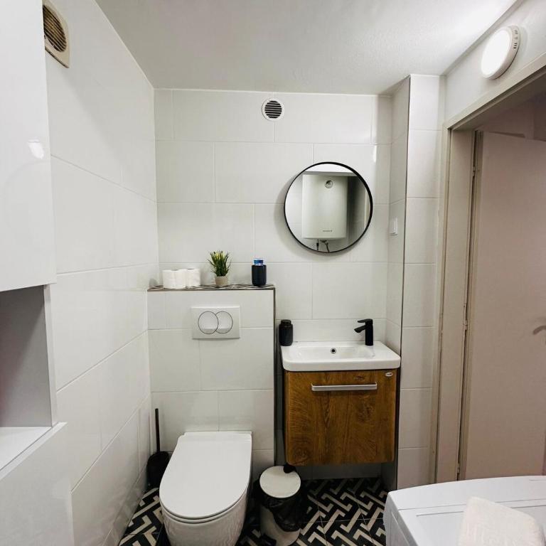 2 Charming Apartment in Kotor Old Town - One-Bedroom Apartment - 3