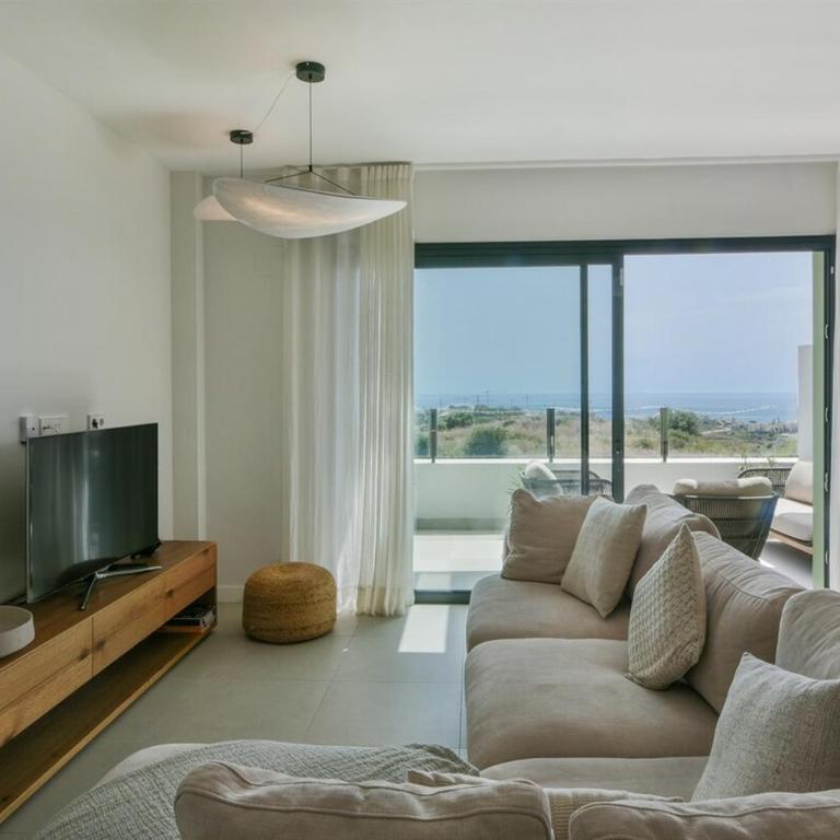 Split-level apartment with spa & private rooftop - Two-Bedroom Apartment with Terrace and Sea View - 22