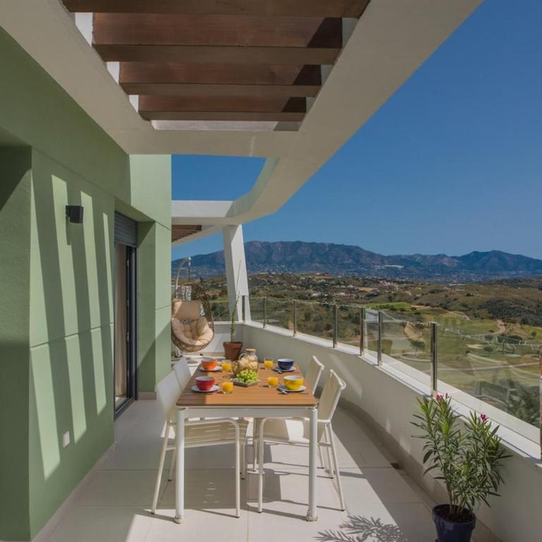 Split-level apartment with spa & private rooftop - Two-Bedroom Apartment with Terrace and Sea View - 27