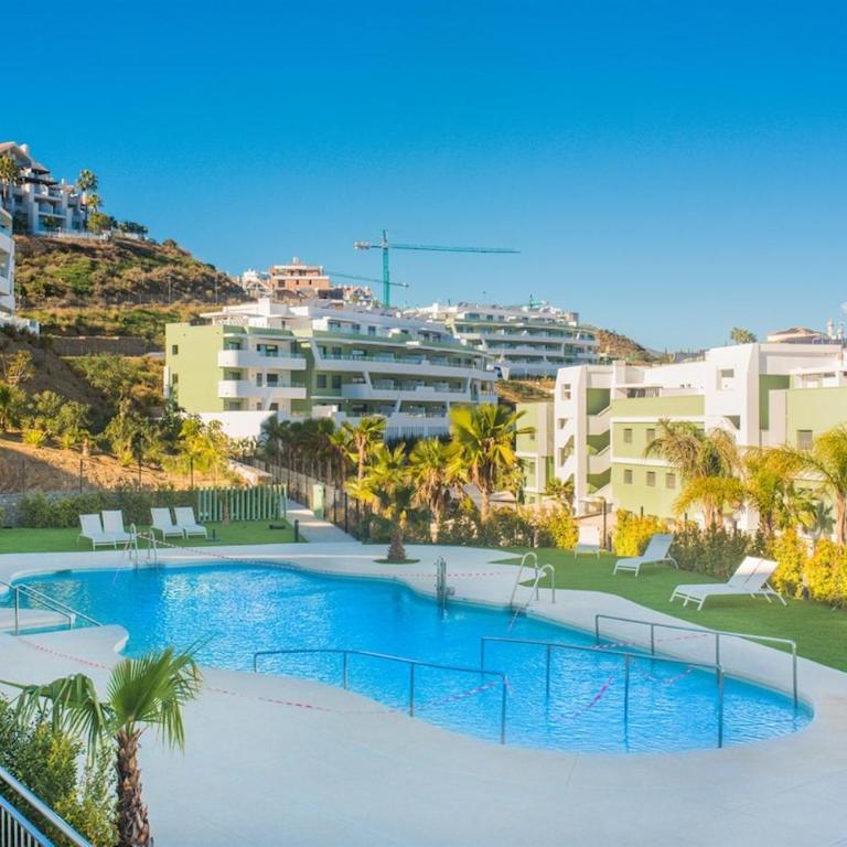 Split-level apartment with spa & private rooftop - Two-Bedroom Apartment with Terrace and Sea View - 41