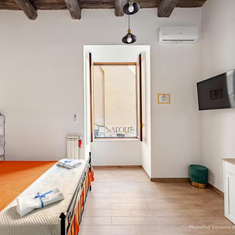 Bernadette Boutique - One-Bedroom Apartment - 32