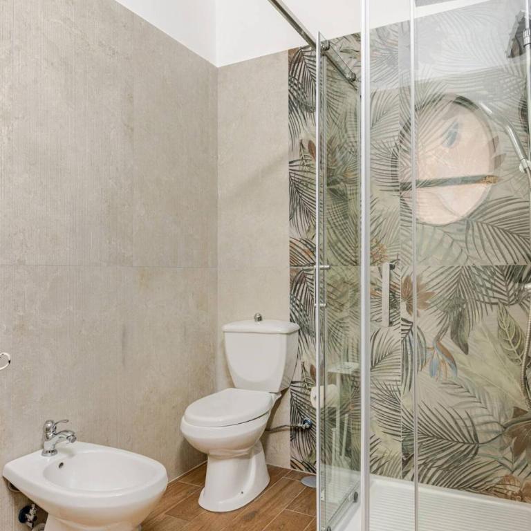 Bernadette Boutique - One-Bedroom Apartment - 35