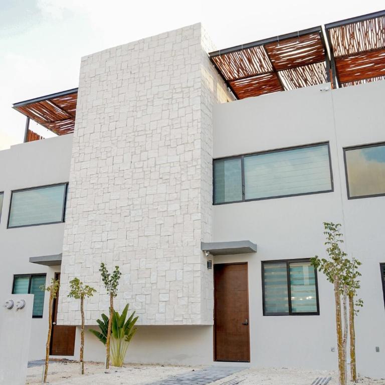 Beautiful House in Playa del Carmen - Three-Bedroom House - 8