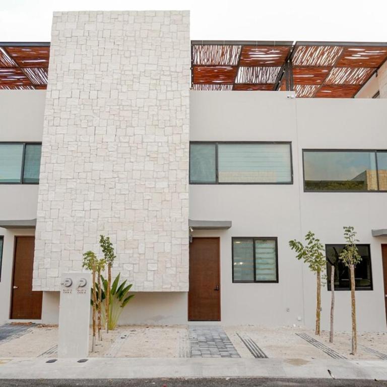 Beautiful House in Playa del Carmen - Three-Bedroom House - 40